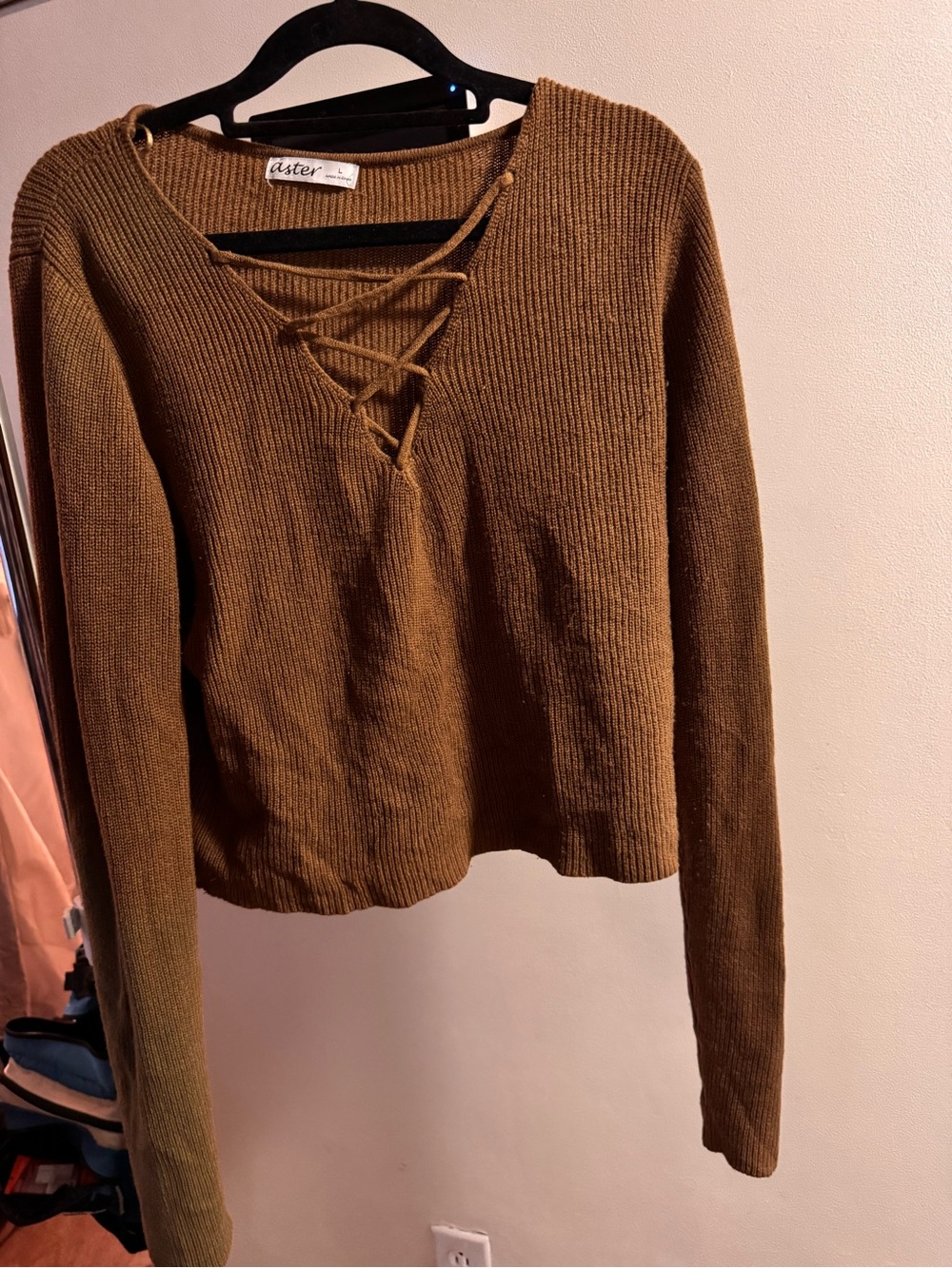 Brown Ribbed Sweater - Large - Picture 1 of 3